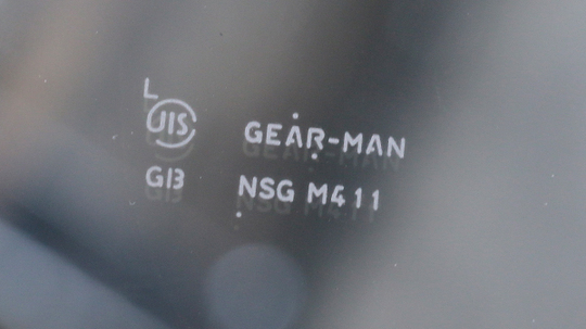 クリッパー純正フロントガラス交換費用73 000円 日産車のガラス交換 ジャパンオートガラス 埼玉県