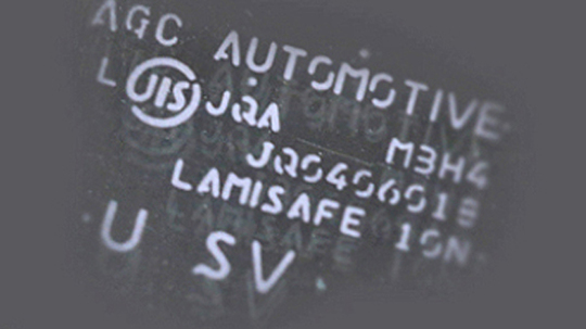 クリッパー純正フロントガラス交換費用73 000円 日産車のガラス交換 ジャパンオートガラス 埼玉県